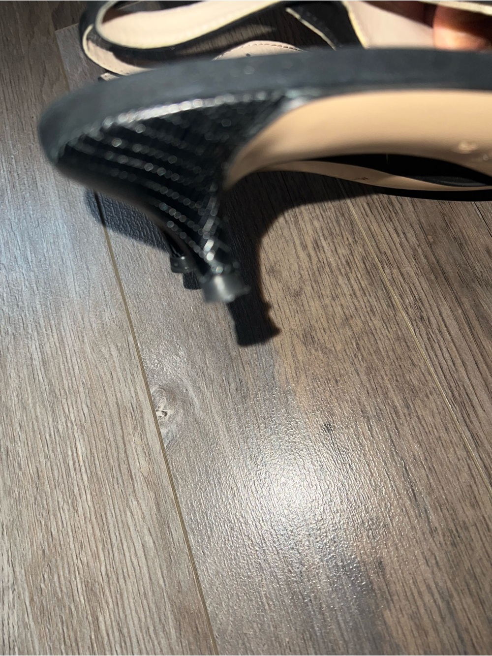 Massimo Dutti Suède black slingback kitten heels. - Picture 5 of 7